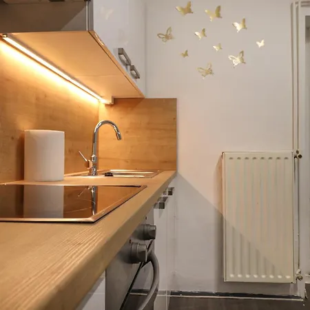 Secret Corner Apartment *